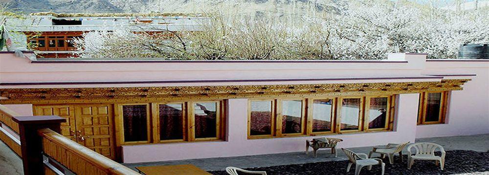 Beyond Stay - Kanika Himalayan View Leh Exterior photo